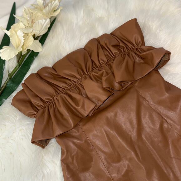 DO + BE Faux Leather Dress Size L Tan Camel Off‑Shoulder Ruffle Mini Dress - Picture 13 of 15